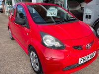 Used Toyota Aygo 67 HP (49 kW) 2006 Red Hatchback