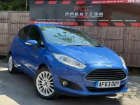 Used Ford Fiesta Titanium 125 HP (91 kW) 2013 Blue Hatchback