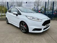Used Ford Fiesta ST 182 HP (133 kW) 2014 White Hatchback