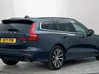 Used Volvo V60 Momentum 194 HP (142 kW) 2021 Blue Estate