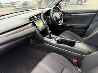 Used Honda Civic SR 126 HP (92 kW) 2019 Red Hatchback