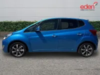 Used Hyundai ix20 Premium 125 HP (91 kW) 2017 Blue Hatchback