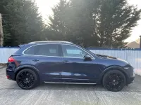 Usado Porsche Cayenne 240 HP (176 kW) 2012 Azul SUV