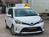Used Toyota Yaris 2014 White Hatchback
