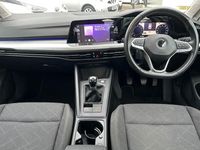 Second-hand VW Golf VIII S 130 CP (95 kW) 2022 Gri Hatchback