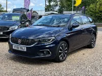 Usado Fiat Tipo Lounge 120 HP (88 kW) 2018 Azul Carrinha