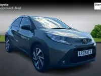 Used Toyota Aygo X 72 HP (52 kW) 2023 Red SUV
