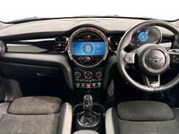 Usado Mini Cooper Hatch 134 CV (98 kW) 2024 Negro Utilitario