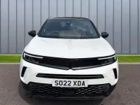 Used Vauxhall Mokka SRi 128 HP (94 kW) 2022 White SUV