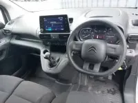 Used Citroën Berlingo 100 HP (73 kW) 2024 White MPV
