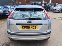 Used Ford Focus Zetec 115 HP (84 kW) 2005 Silver Hatchback