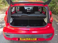 Used Peugeot 107 Active 68 HP (50 kW) 2014 Red Hatchback