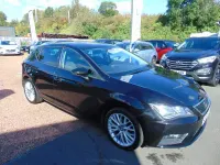 Usado Seat Leon SE Dynamic 110 CV (80 kW) 2018 Negro Utilitario