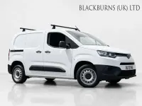 Used Toyota Proace Active 100 HP (73 kW) 2023 White MPV