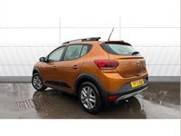 Used Dacia Sandero Comfort 90 HP (66 kW) 2022 Orange SUV