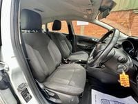 Used Ford Fiesta Zetec 82 HP (60 kW) 2013 White Hatchback