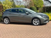 Usado Vauxhall Astra SRi 2020 Cinzento Citadino