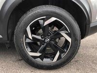 Used Nissan Juke N-Connecta 143 HP (105 kW) 2023 Silver SUV