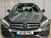 Usado Mercedes C200 Premium 136 HP (100 kW) 2018 Cinzento Carrinha