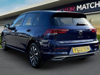 Begagnad VW Golf VIII Active 110 HK (80 kW) 2021 Blå Halvkombi