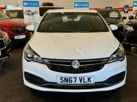 Used Vauxhall Astra SRi 150 HP (110 kW) 2017 White Hatchback
