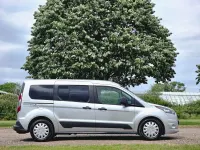 Used Ford Tourneo Connect Zetec 120 HP (88 kW) 2017 Silver MPV