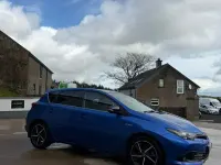 Usado Toyota Auris Hybrid Design 2018 Azul Citadino