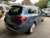 Used Vauxhall Astra Elite 136 HP (100 kW) 2015 Blue Estate