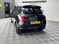 Usado Suzuki Swift SZ-L 94 HP (69 kW) 2016 Preto Citadino