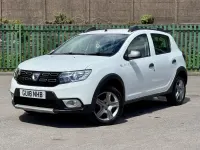 Used Dacia Sandero Lauréate 90 HP (66 kW) 2018 White Hatchback