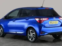 Used Toyota Yaris 111 HP (81 kW) 2019 Blue Hatchback