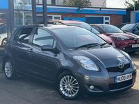 Used Toyota Yaris SR 101 HP (74 kW) 2009 Grey Hatchback