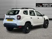 Used Dacia Duster Essentiel 100 HP (73 kW) 2021 White SUV