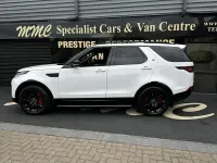 Usado Land Rover Discovery 5 Landmark 306 HP (225 kW) 2020 Branco SUV