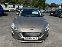 Used Ford Focus Zetec 125 HP (91 kW) 2019 Silver Hatchback