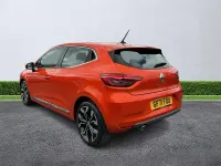 Used Renault Clio V Version S 90 HP (66 kW) 2021 Orange Hatchback