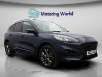 Usado Ford Kuga ST-Line 225 CV (165 kW) 2023 Azul SUV