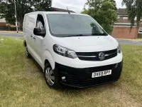 Used Vauxhall Vivaro 100 HP (73 kW) 2019 White MPV