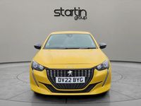 Used Peugeot 208 Active Premium 75 HP (55 kW) 2022 Yellow Hatchback