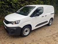 Used Peugeot Partner 100 HP (73 kW) 2019 White MPV