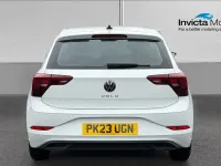 Usado VW Polo Life 95 HP (69 kW) 2023 Branco Citadino