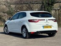 Used Renault Mégane IV Dynamique 130 HP (95 kW) 2016 White Hatchback