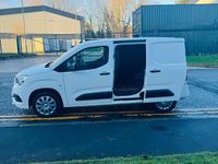 Used Vauxhall Combo Sportive 100 HP (73 kW) 2020 White Van