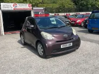Used Toyota iQ 2009 Mauve/purple Hatchback