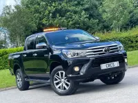 Used Toyota HiLux 150 HP (110 kW) 2019 Black Pickup