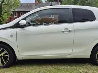 Used Peugeot 108 Allure 82 HP (60 kW) 2014 White Hatchback
