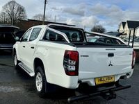 Used Mitsubishi L200 2020 White Pickup