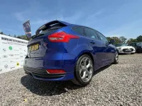 Used Ford Focus ST 250 HP (183 kW) 2015 Blue Hatchback
