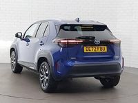 Used Toyota Yaris Hybrid Design 116 HP (85 kW) 2022 Blue Estate