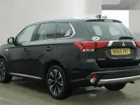 Używany Mitsubishi Outlander P-HEV 2016 Czarny Kombi